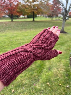 Cabled Fingerless Mitt